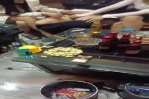 门事件 河北铺KTV 河北 邯郸 永年县朱庄 永利国际KTV 4男6女淫乱派对  背景图片