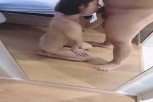 李静 在外面是个开朗调皮的女孩回到家成了我的母狗  背景图片