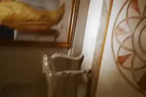 高颜值美女在高档会所被土豪们猛操，逼毛很旺盛，淫叫声很大，操起来好得劲。  背景图片