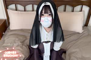 【修女cos】越反抗 越兴奋 油光连体黑丝修女cos强制play，小穴饥渴难耐，被肉棒征服  背景图片