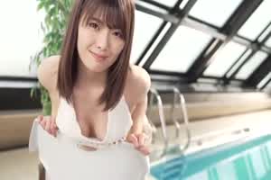 国产最新原创 av 招待所 接待六位日本IT-泳池乱交  背景图片