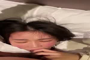 精品泄密西安母狗黄巧欣被男友调教流出  背景图片