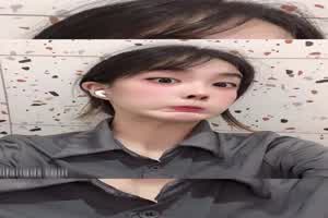 清纯漂亮女友做爱超有感觉  背景图片