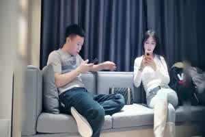 约极品女神物超所值  背景图片