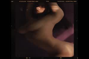 中国首席模特夏羲瑶性爱视频流出  背景图片