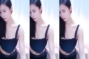 虎牙主播《虞一》大尺度私拍 一  背景图片