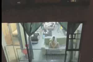 〖重磅推荐〗美乳女神与色影师超大尺度性爱私拍流出  背景图片