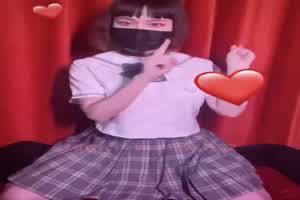 超骚萝莉瓦西列娃的性爱日记  背景图片