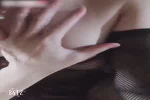 91大神 网衣情趣这逼压的我快受不了  背景图片