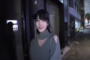 短发女神三宫椿av精华  背景图片