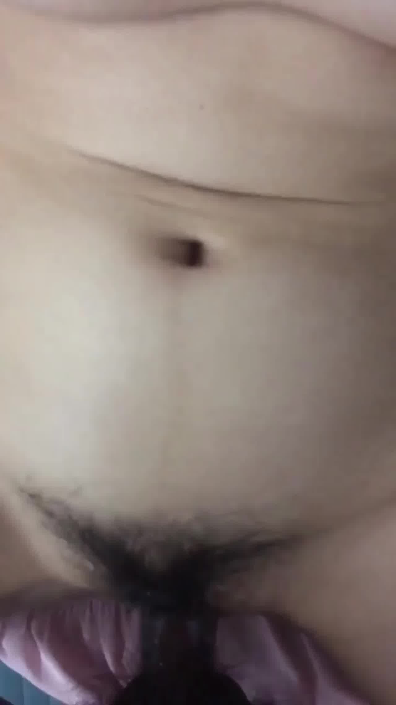  年纪不大发育超好的高中女学生 的剧照6