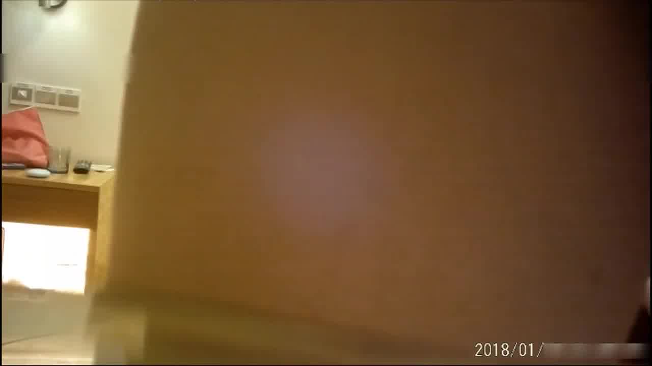  广东约约哥-某车展结识的旗袍蜜桃臀性感女模 的剧照3