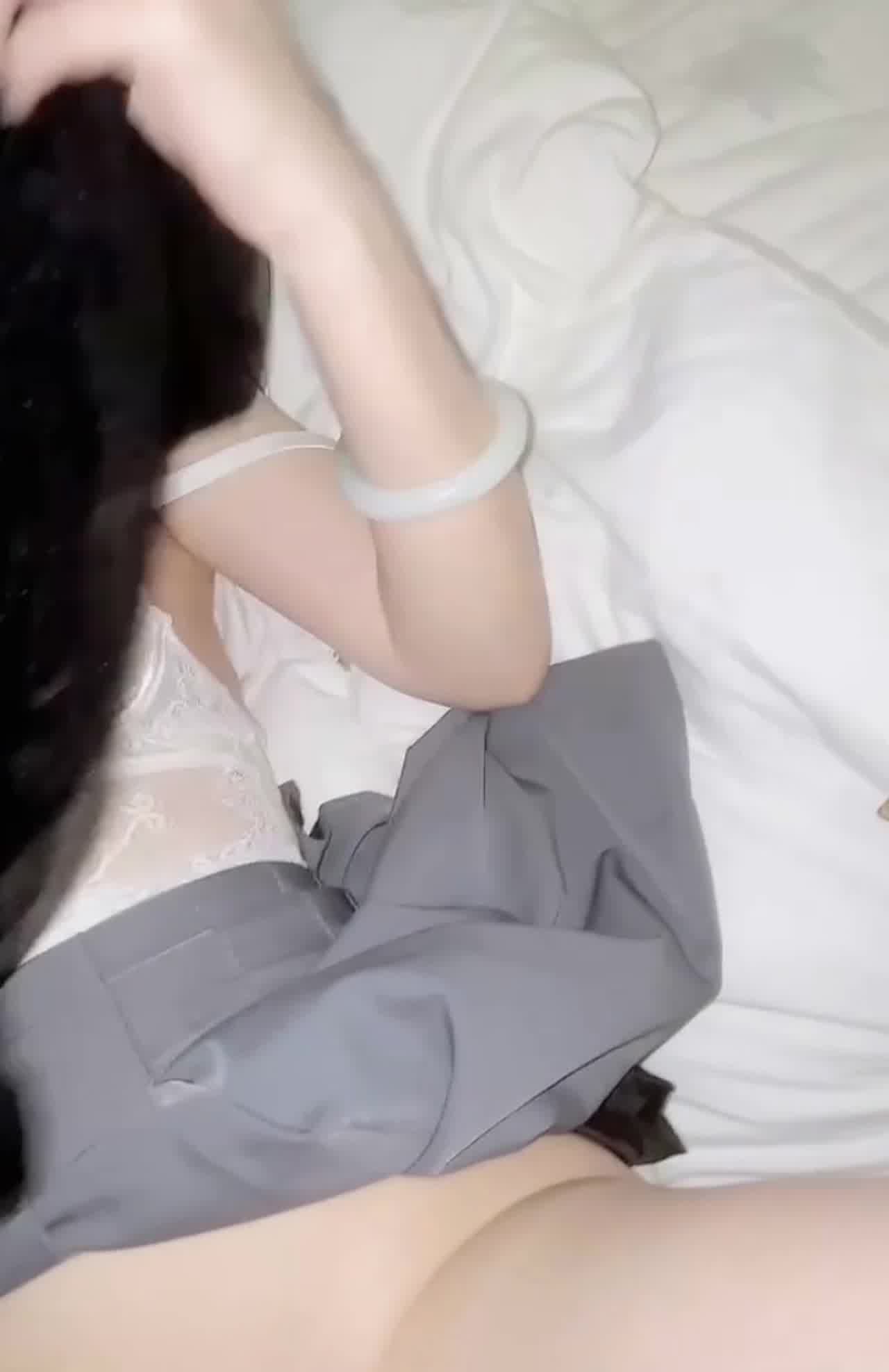  极品嫩模杭州白白最新啪啪私拍 狂插粉嫩小菊花 的剧照4