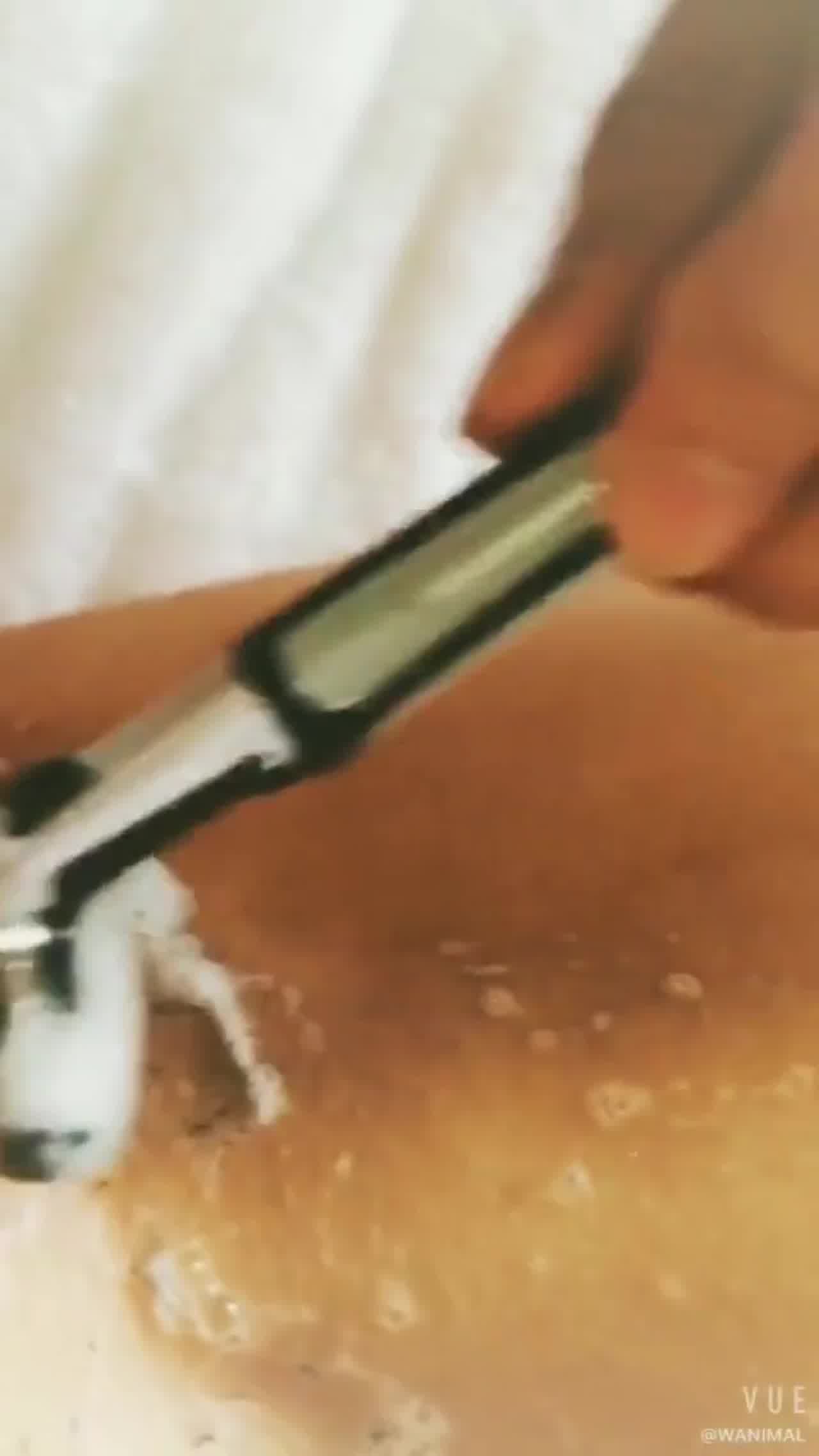  福利姬阿朱刮毛除毛视频 的剧照6