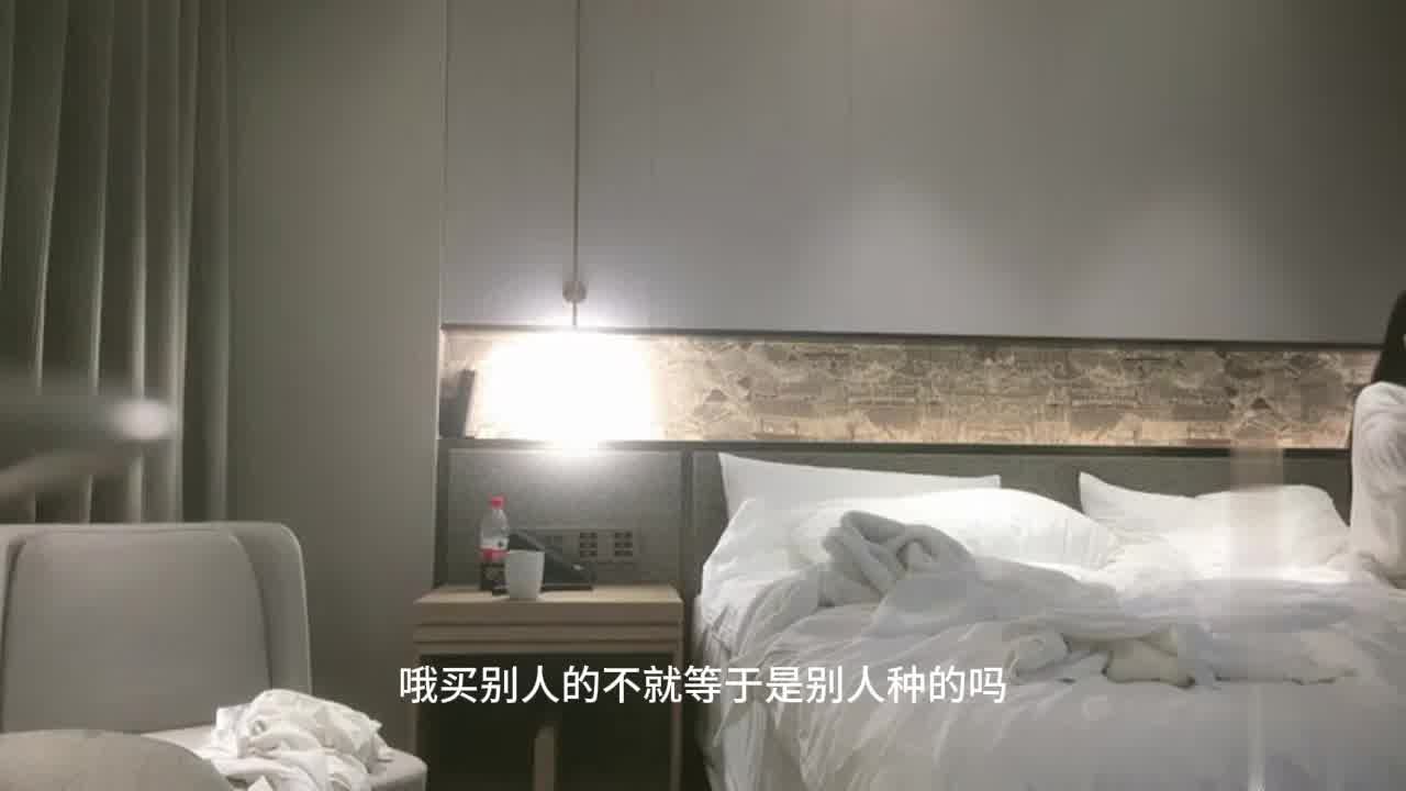  【极品学生妹】骚逼淫荡乖巧听话，超近视角口交，扶着屁股撞击猛操套子直接干到逼里。妹子急了特刺激。 的剧照7