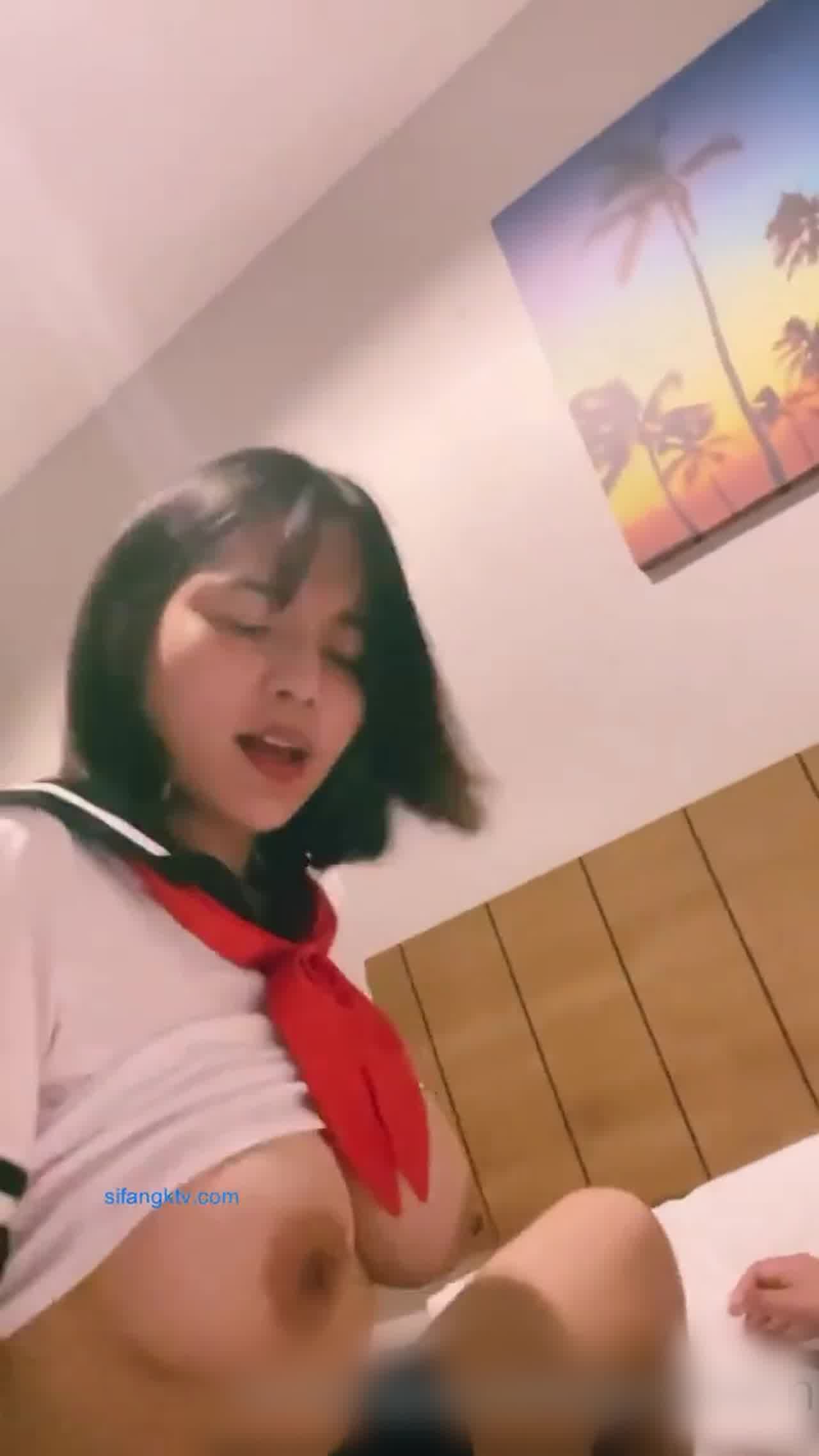  泰裔极品pimnalin 你的发情小学妹 的剧照1