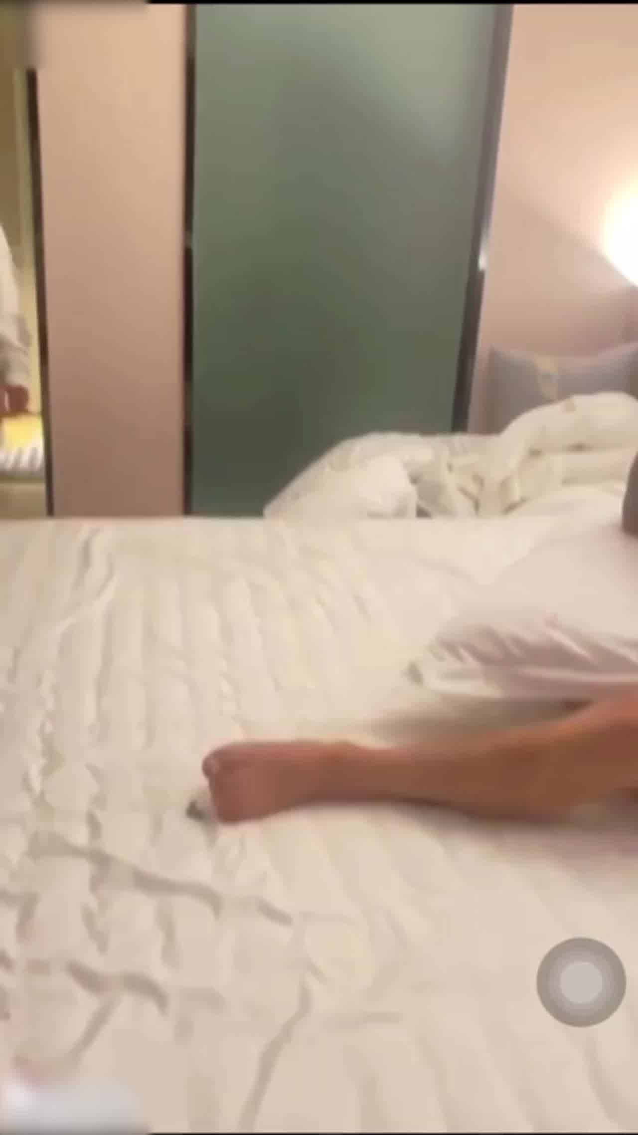  精彩绝伦！抓奸在床 的剧照7