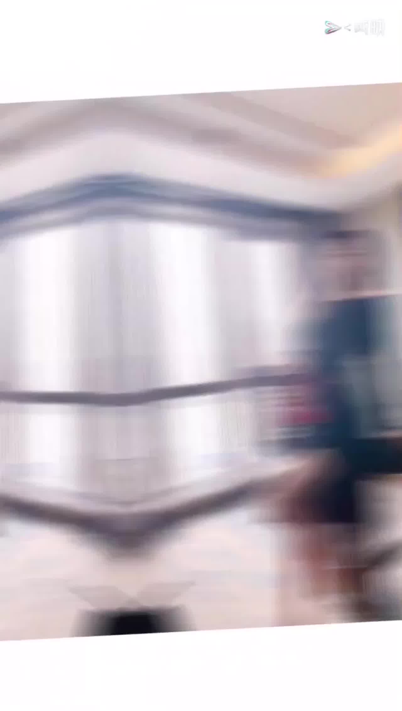  健身女教练翘臀身材值得好好呵护 的剧照5