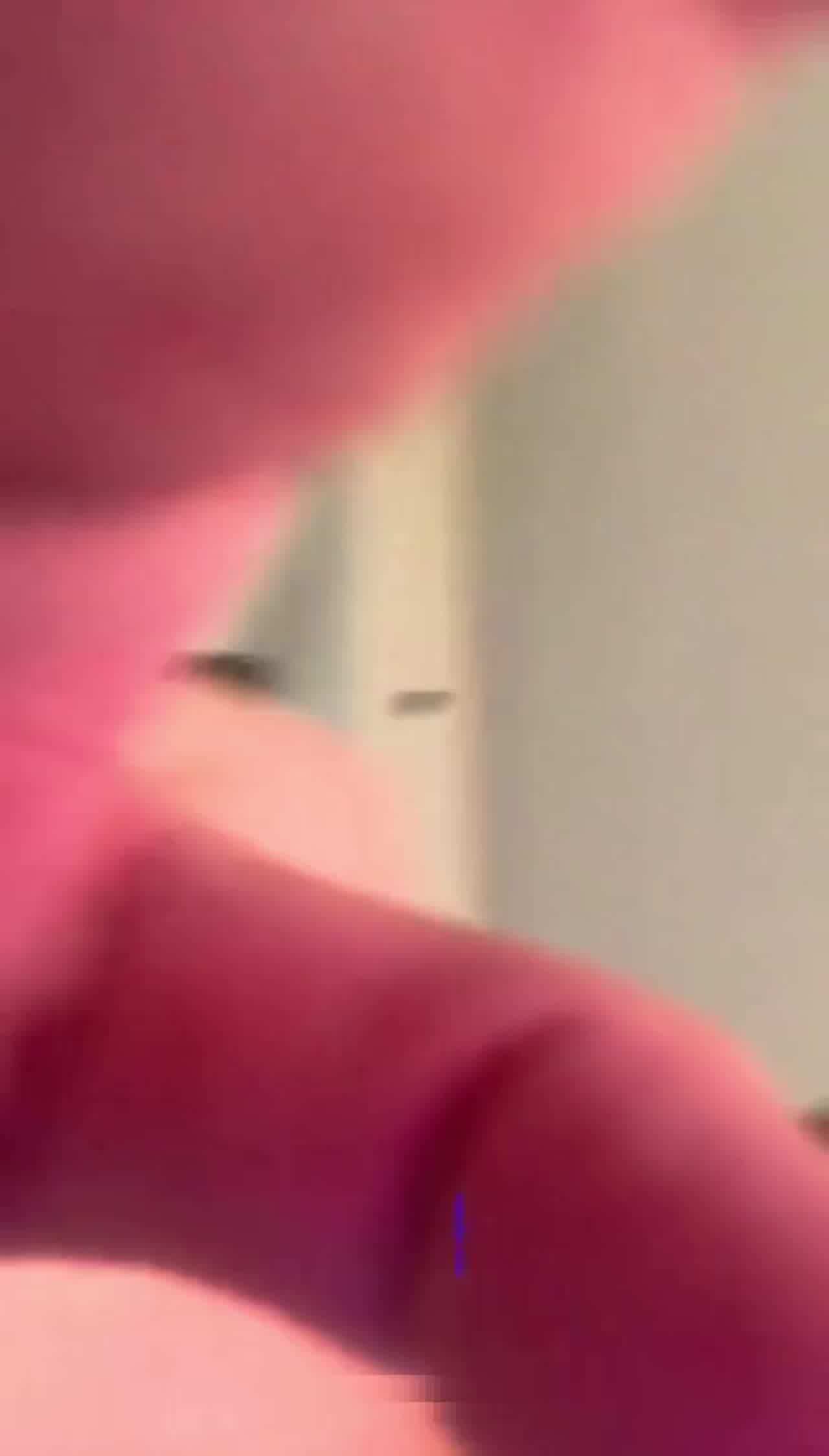  极品校花约炮自拍不慎流出,性感美翘臀干的浪叫后入 的剧照6