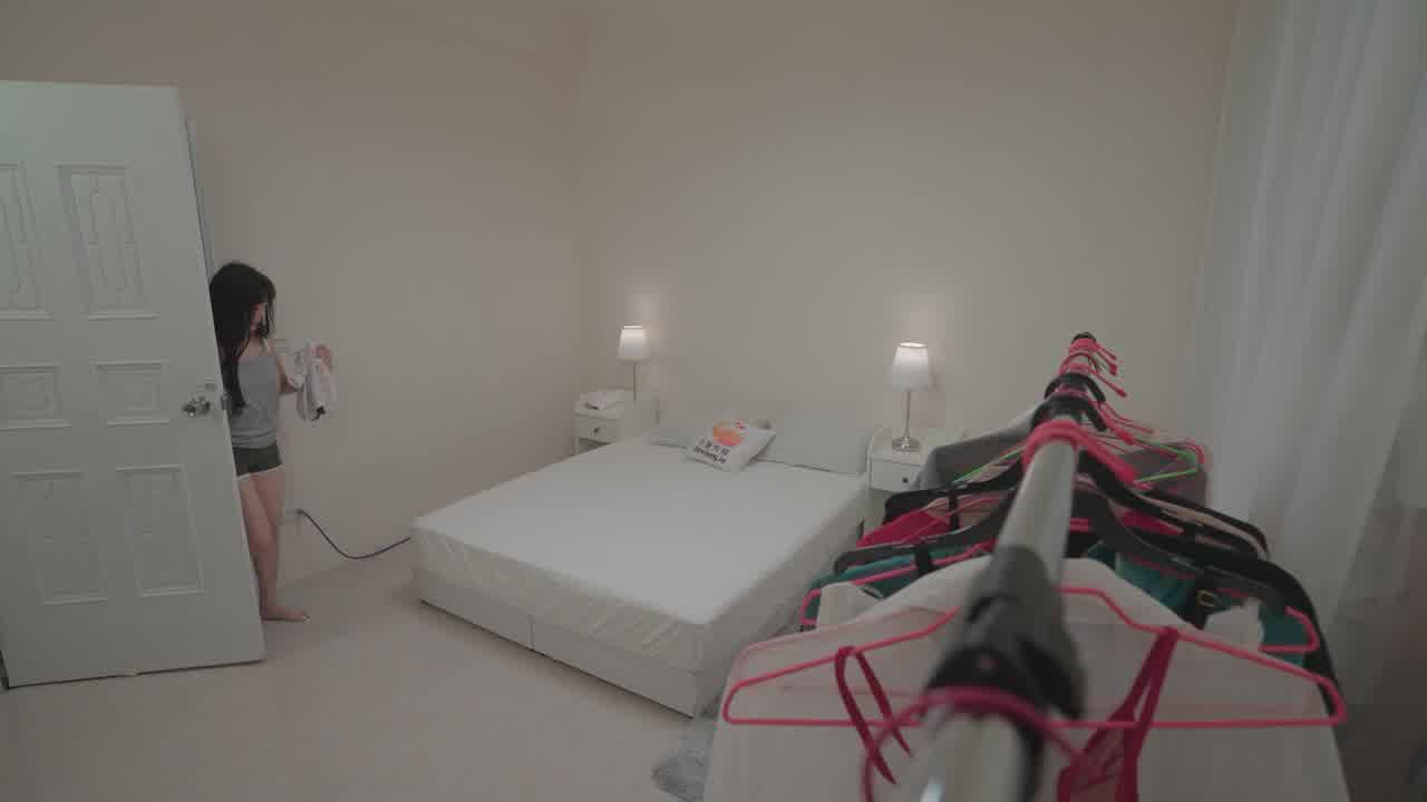  【大象传媒】我的色器邻居妈妈 的剧照1