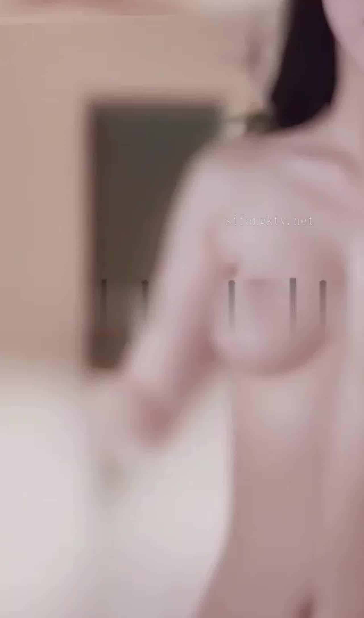  真正的AI妹子来袭 依照这进步速度 未来各位的鸡巴都得屈服于AI了 的剧照10