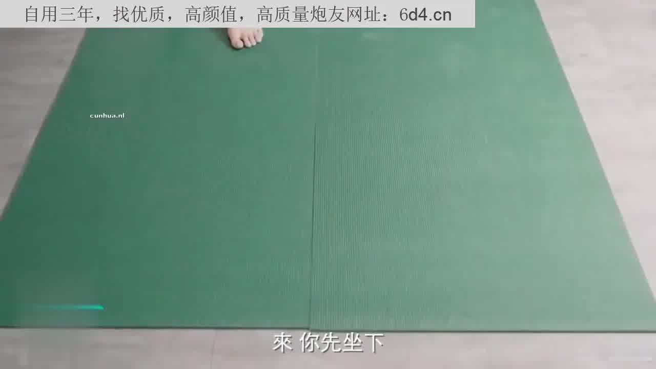  私人定制的健身教练上门指导双人运动的正确姿势 的剧照6