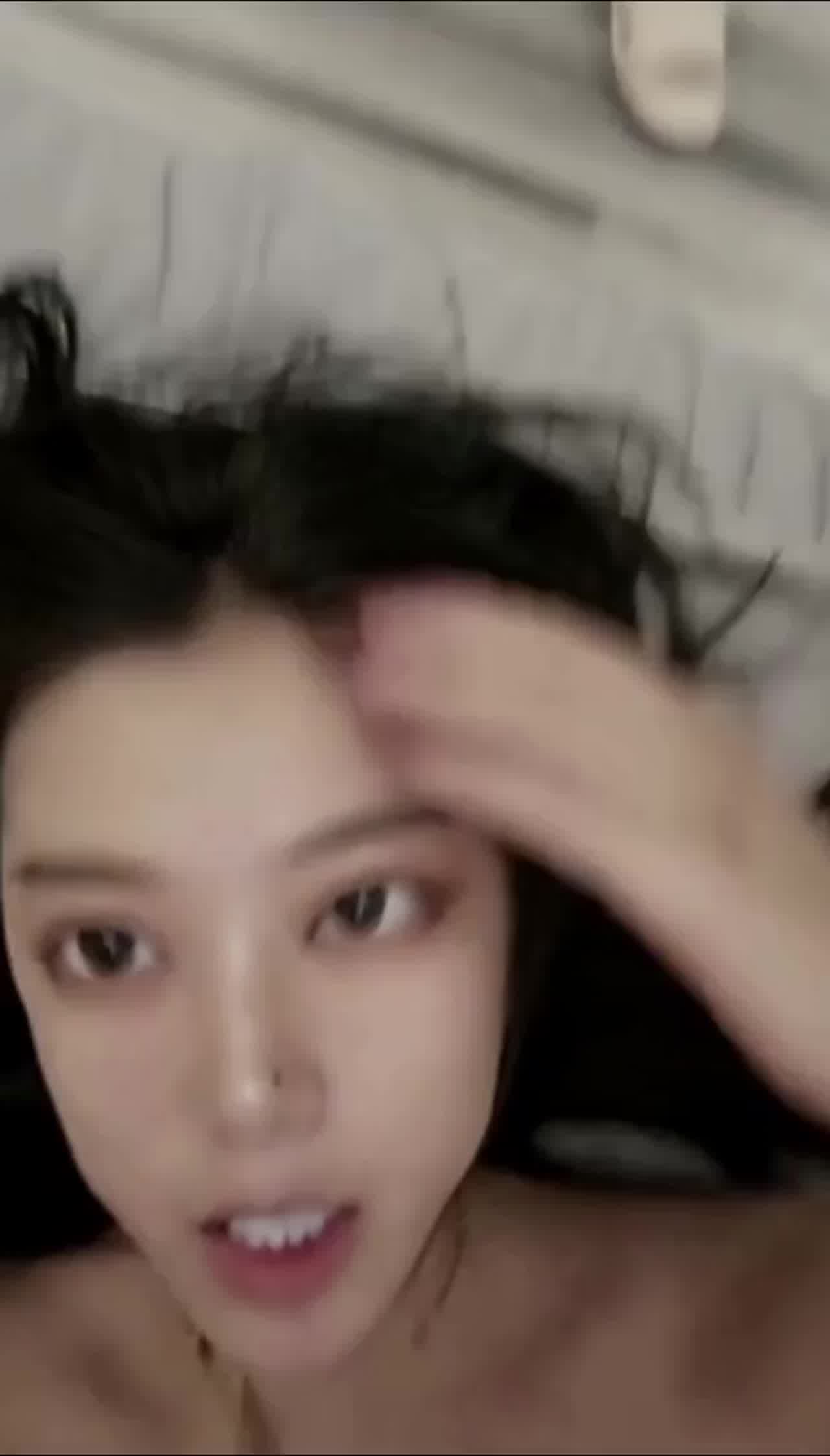  极品美尻女主播激情性爱 的剧照8