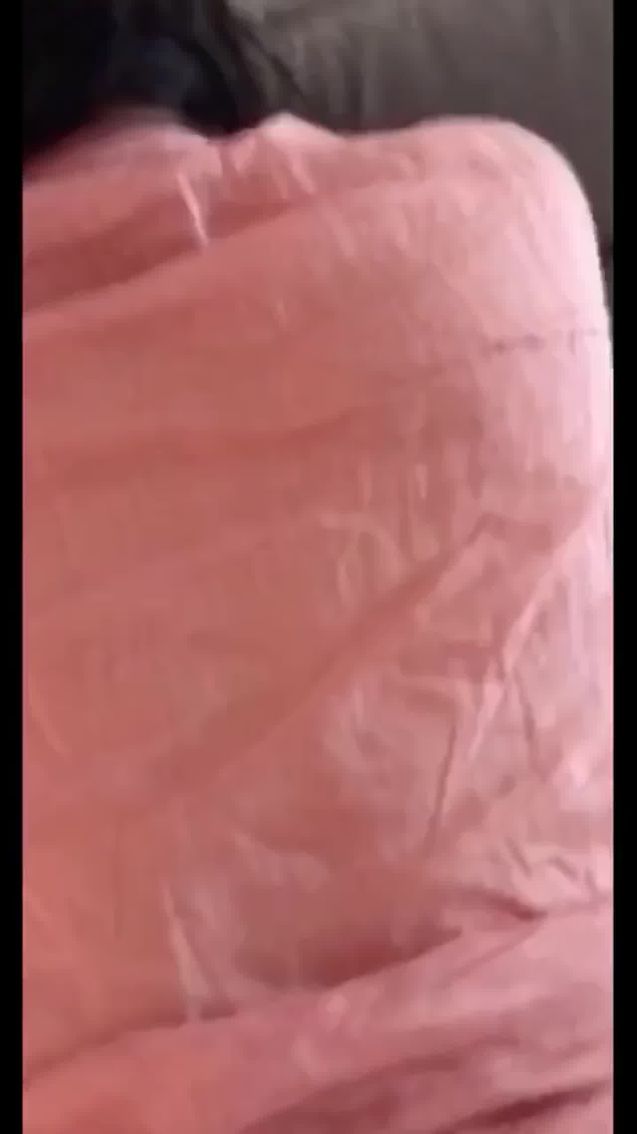  抽插肥美纹身骚妇 的剧照10