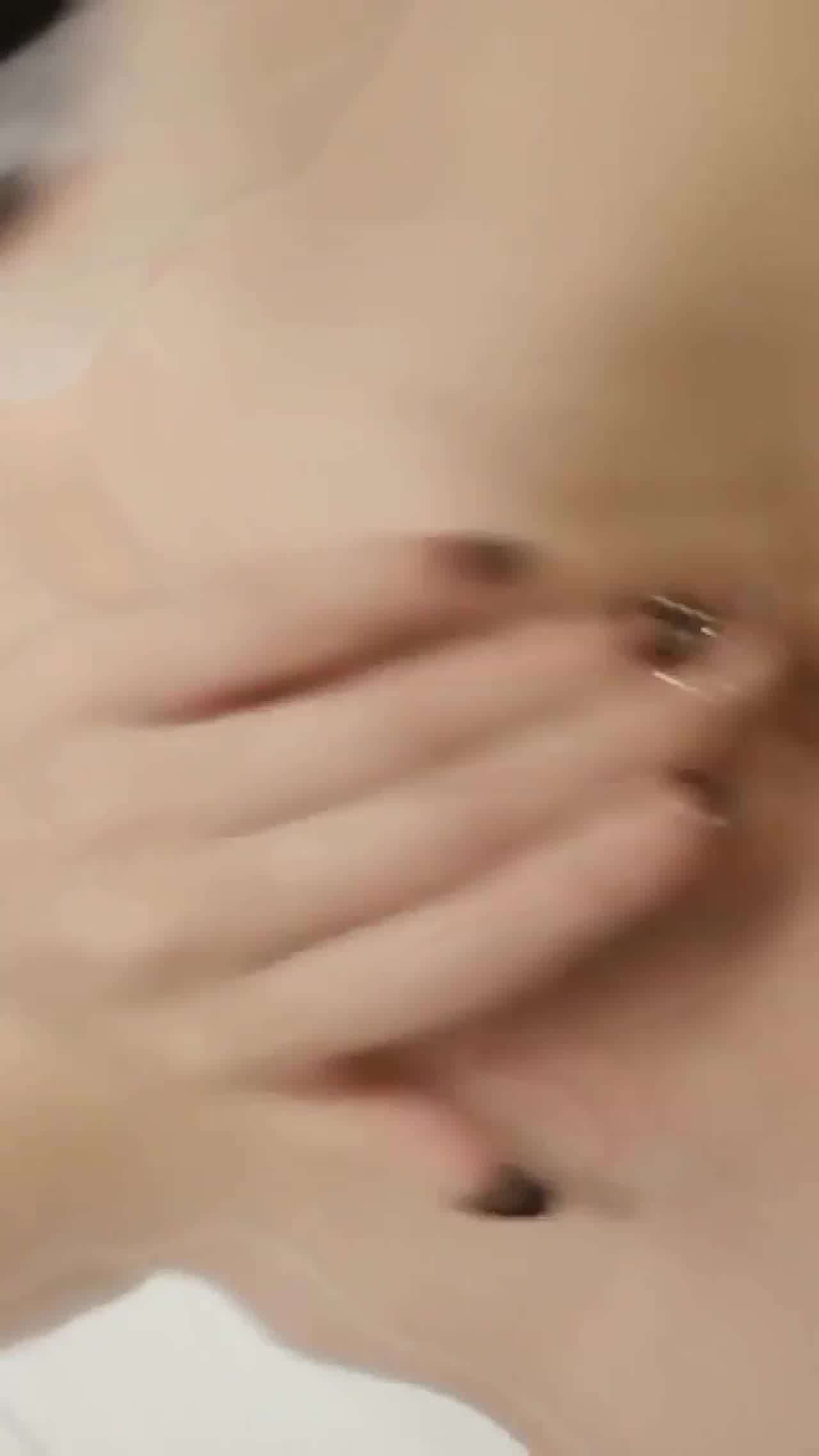  超美大学生御姐丑曦大尺度自拍 的剧照1