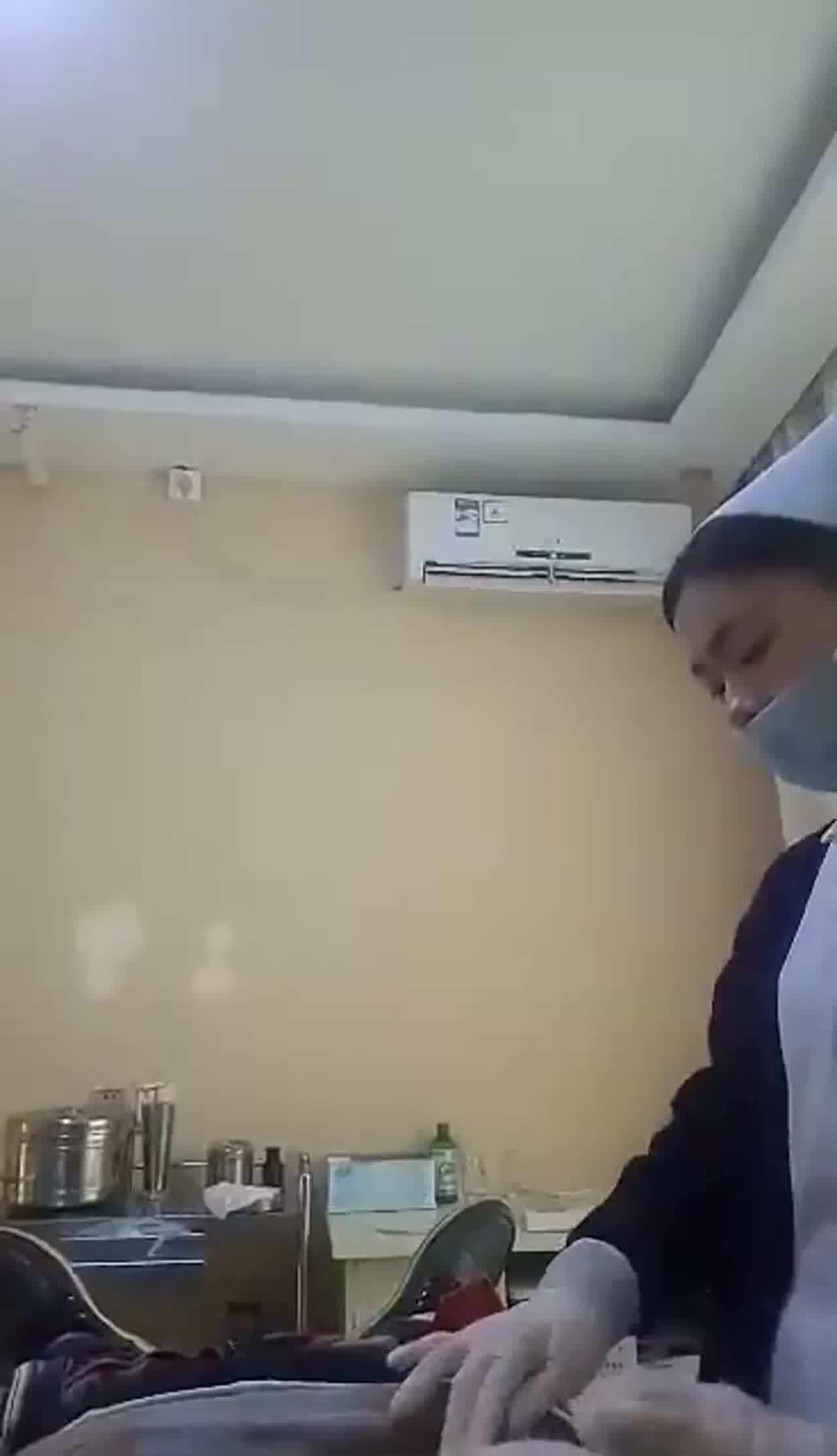  推特小护士雅欣～下次再有哥哥找我割包皮，我还是先给你口一次叭，把我和同事搞得尴尬，哈哈哈 的剧照1