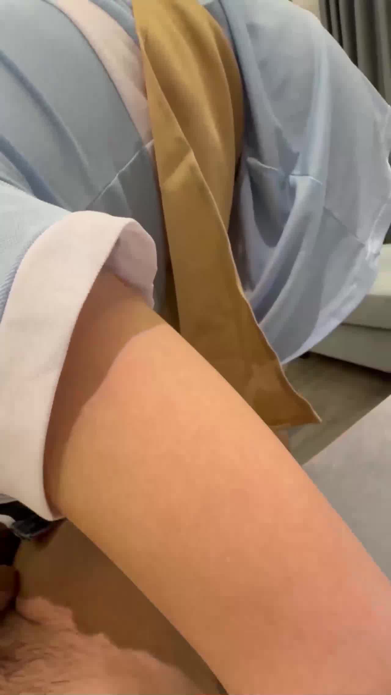  国产剧情肛塞调教好利来上班的白虎骚逼给她洗干净后入爆操她的后庭太爽了 的剧照7