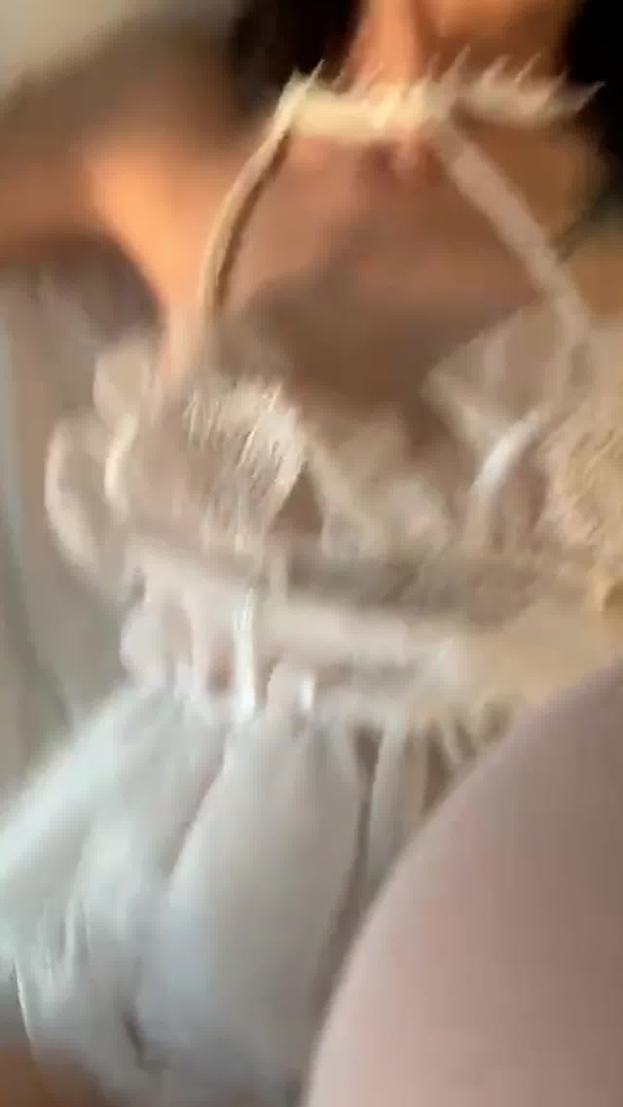  刚结婚的老婆都跑去昔日情人打炮 还是之前的好用 的剧照10