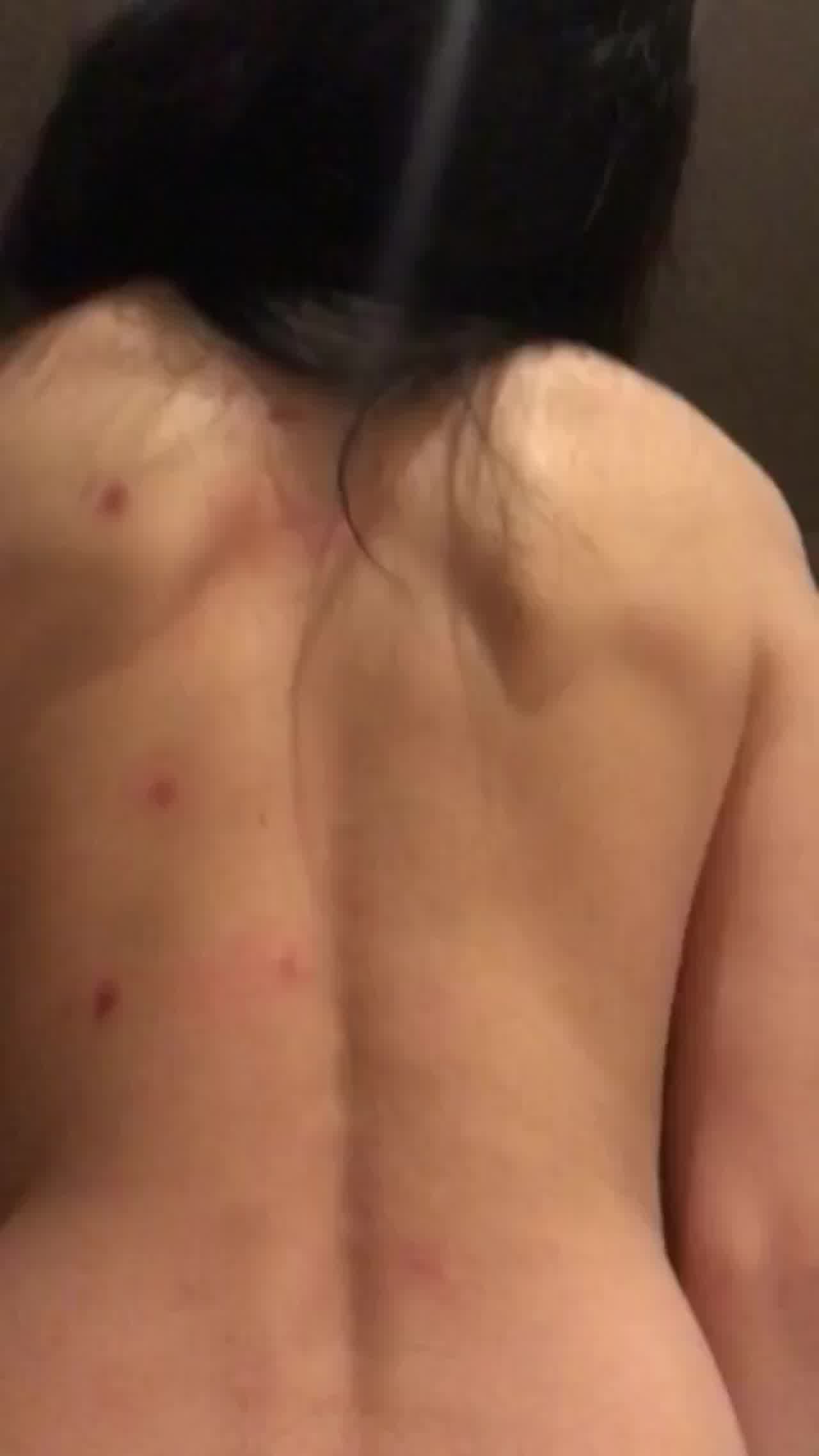  小sao货自己动、我挺省力的 的剧照10