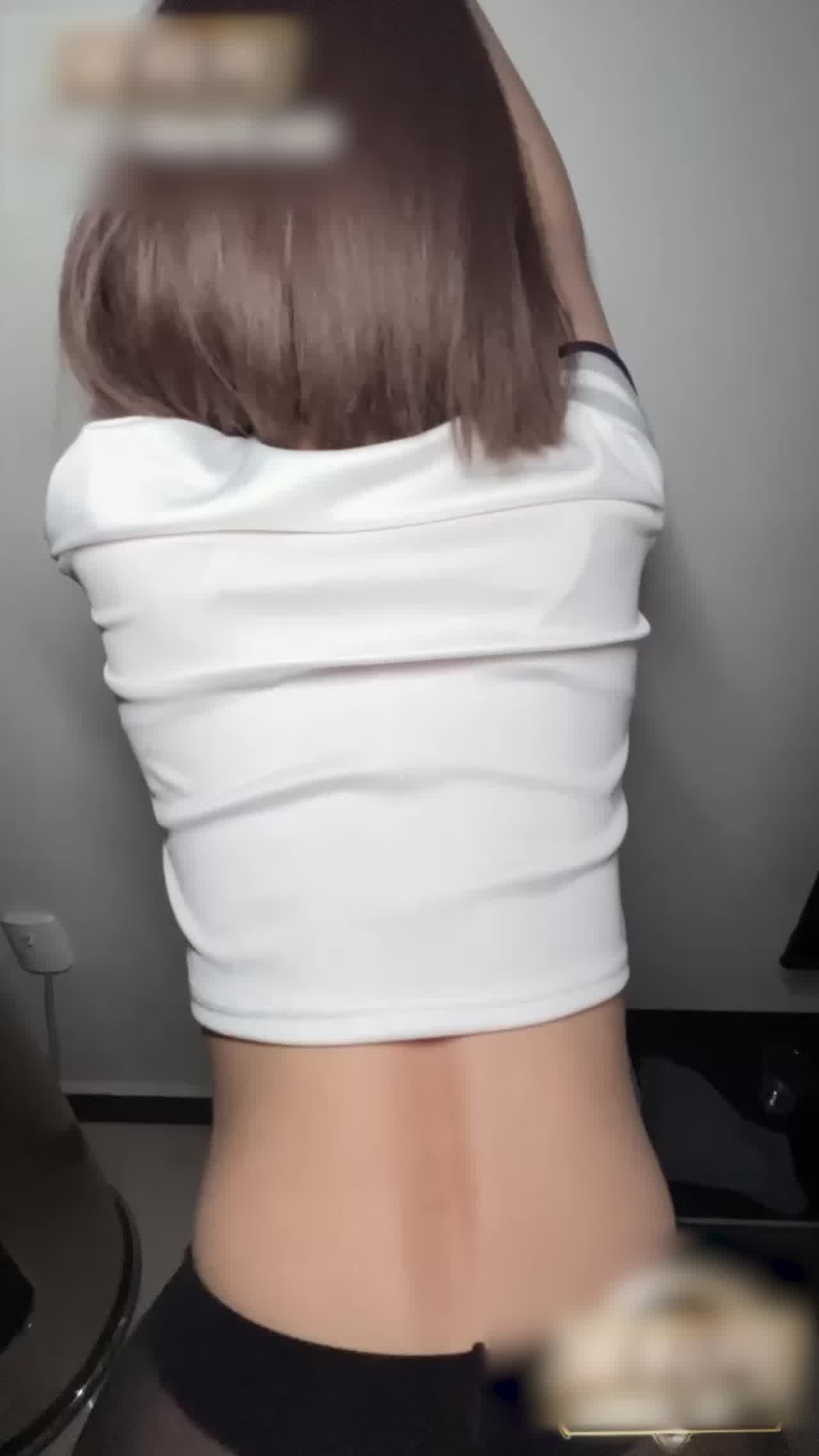  抖音50万粉丝网红 白龙猫女 微密圈付费福利合集 妩媚眼神极限诱惑 的剧照3