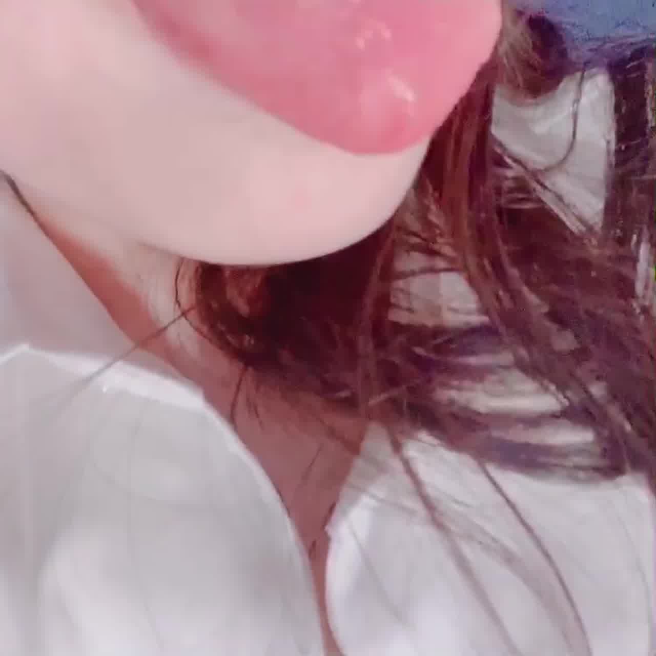  原创 学院女神跳蛋插B手指抠菊花 的剧照9