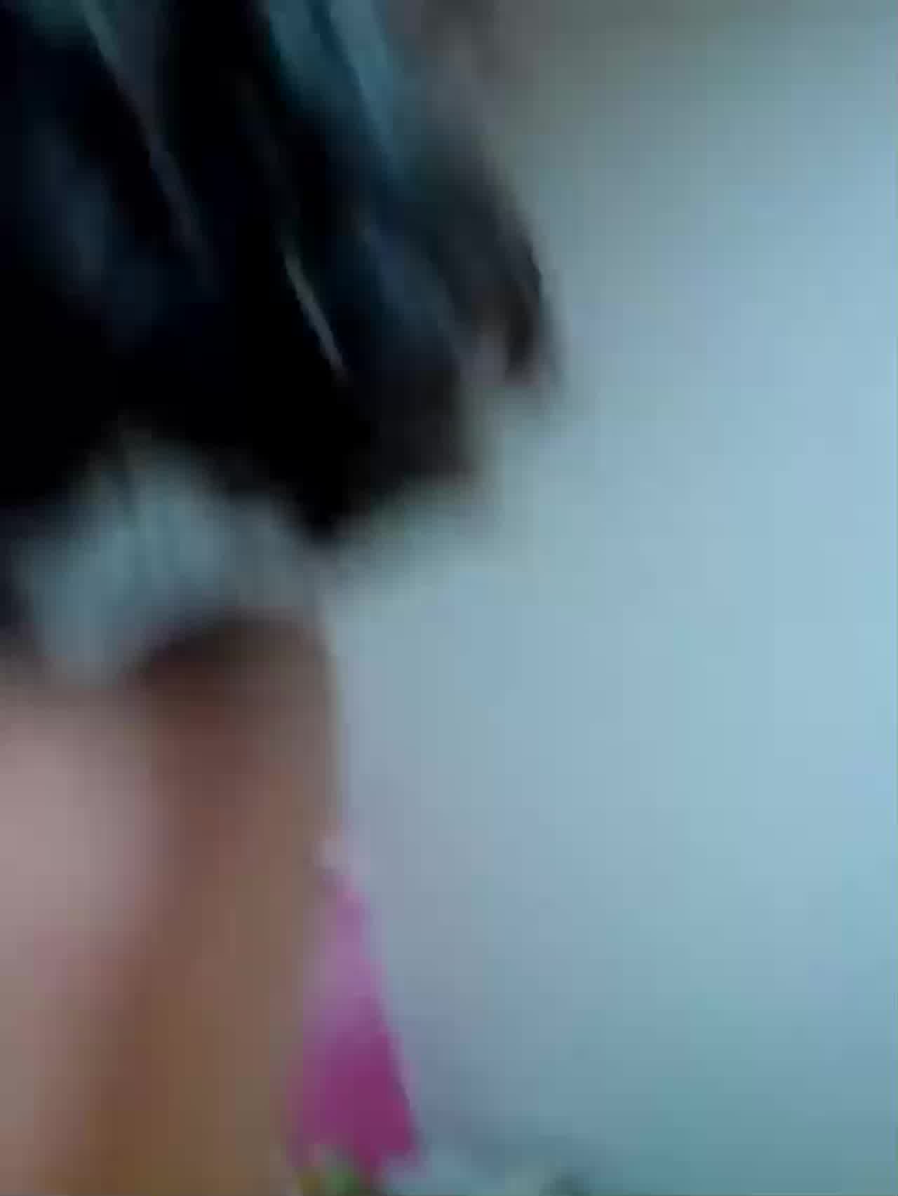  你射进来回家让我老公舔 的剧照1