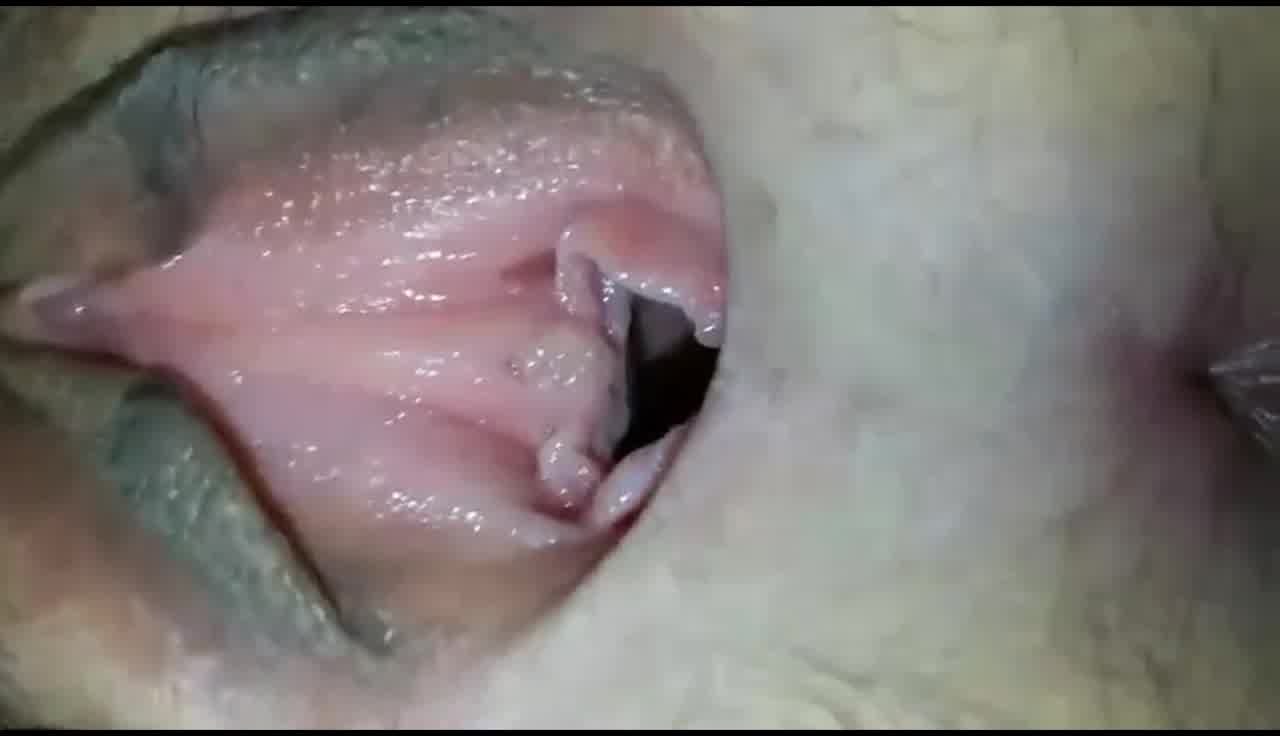  圆嘟嘟的可爱妹子肉感十足 的剧照1