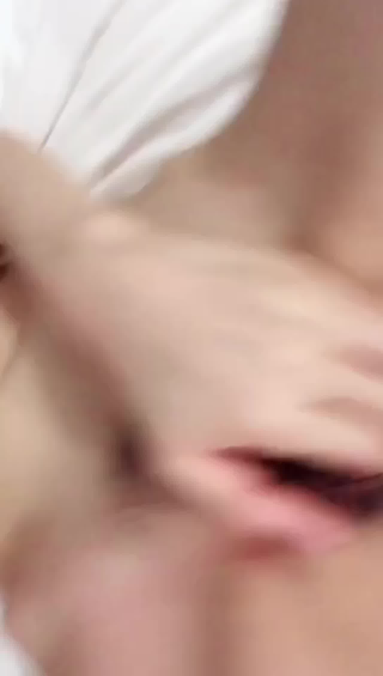  妹妹求操醒 的剧照5