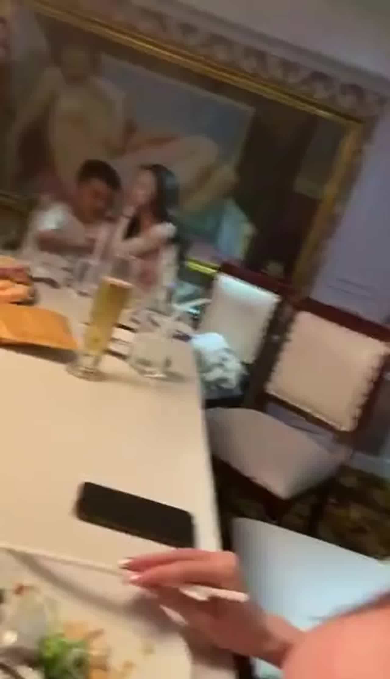  有没有要一起来吃饭的，全荤宴 ！ 的剧照4