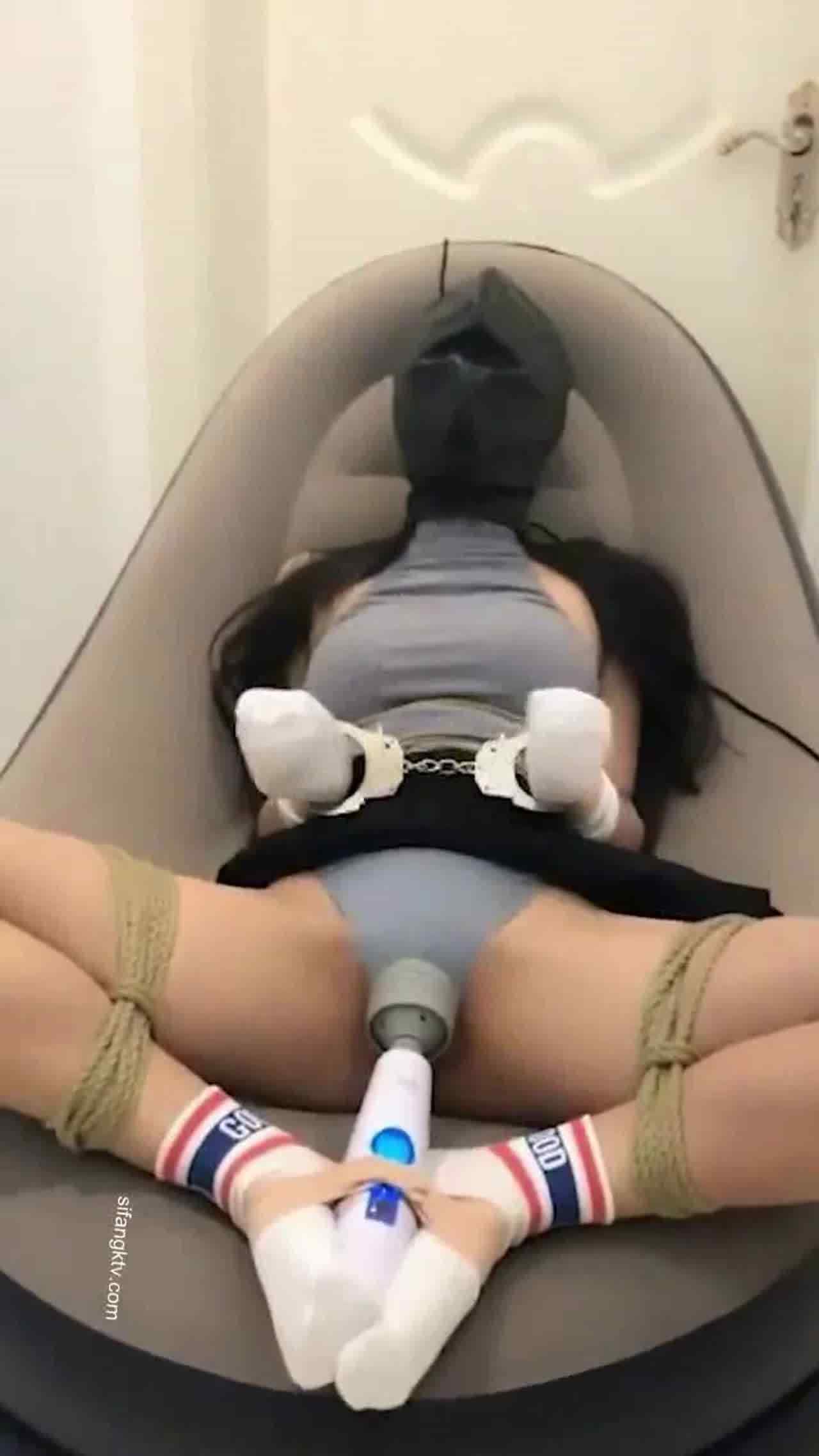  sm放置按摩棒犀利淫叫 的剧照4