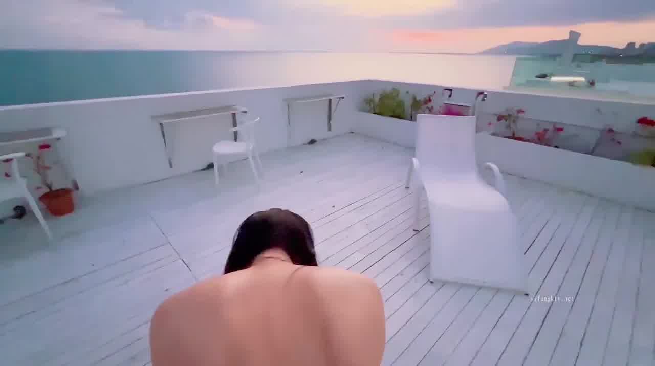  推特S级身材【小可爱】不雅私拍完结~旅游露出性爱野战公共场所啪啪各个地方都是战场 的剧照7