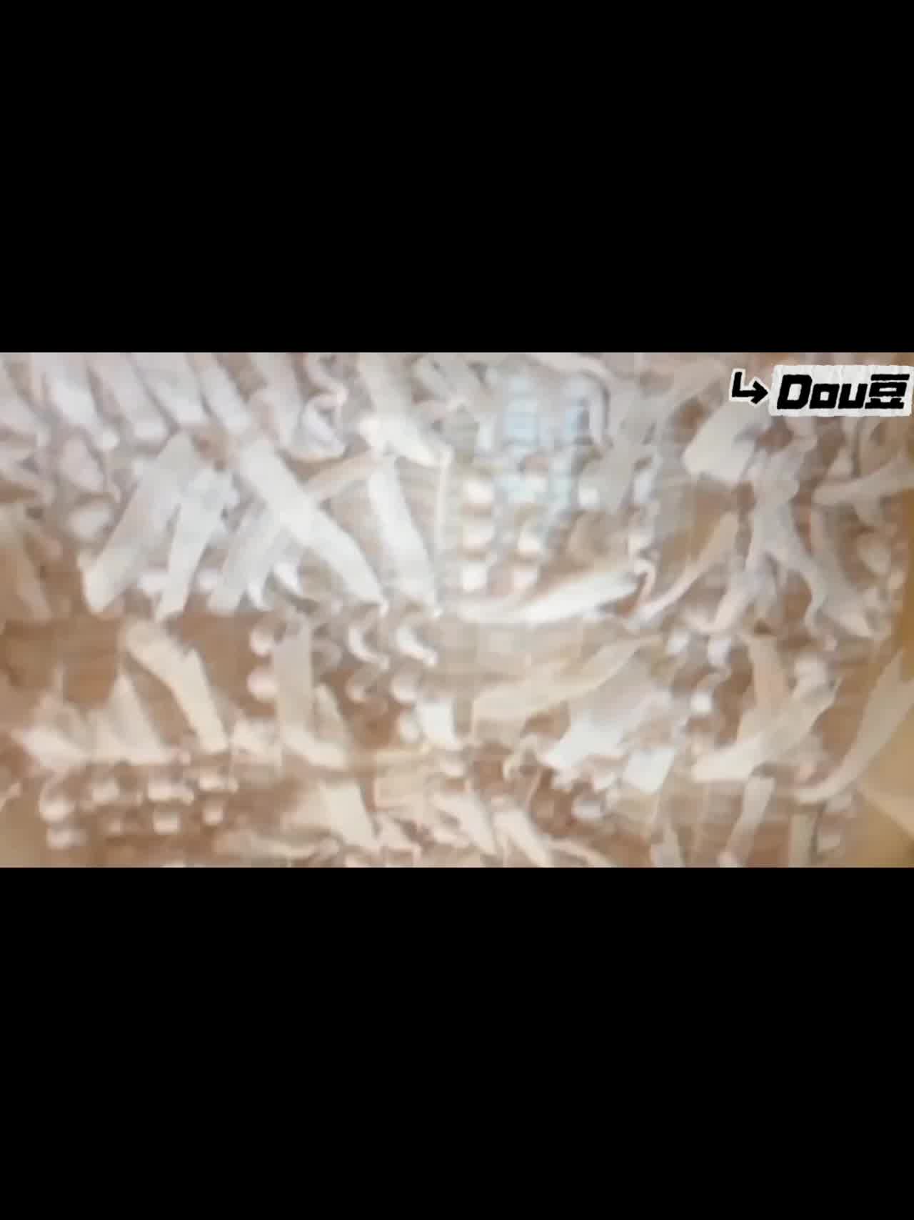  强上合租室友 的剧照4