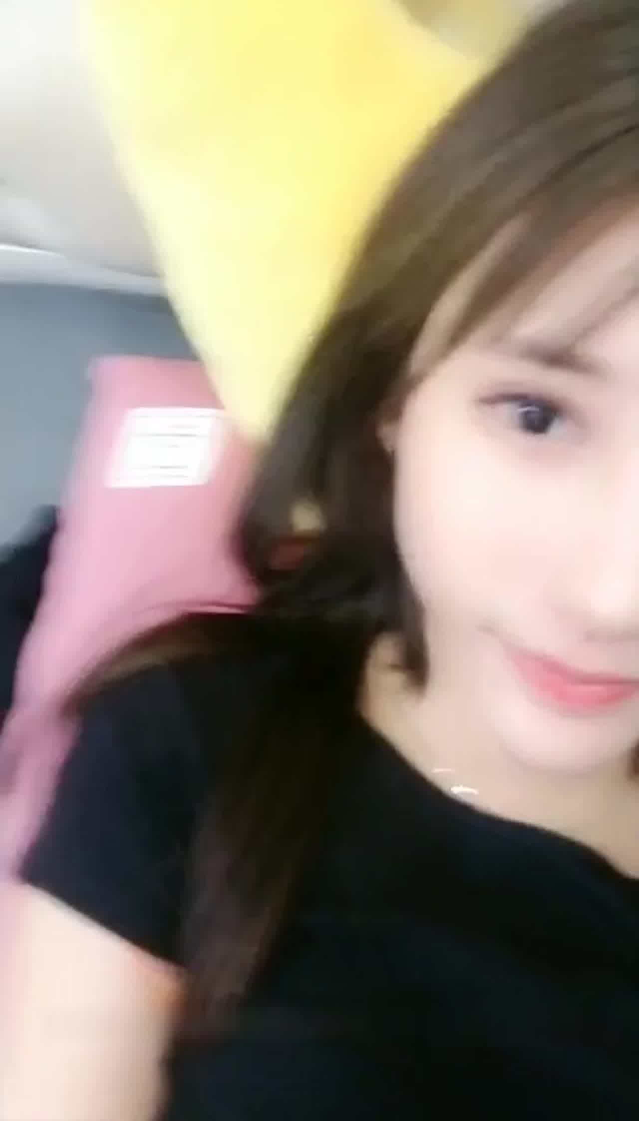  极品美女直播潮吹喷水独孤求干 的剧照4