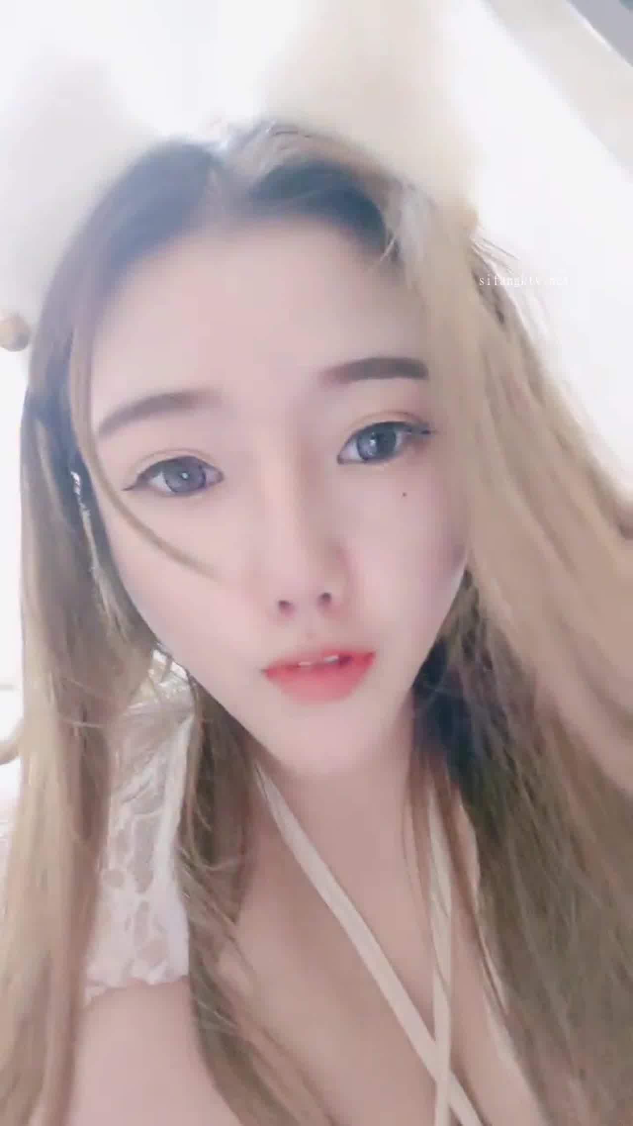  想不想看新鲜可口的嫩鲍 的剧照6