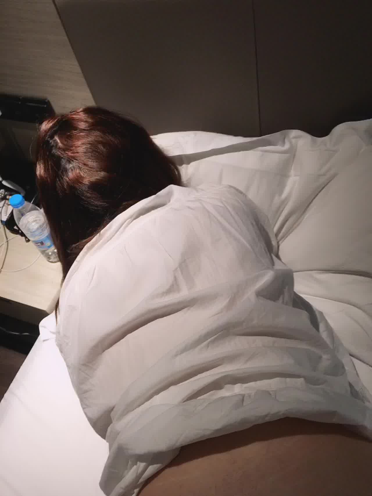  屁股都被打红啦 的剧照2