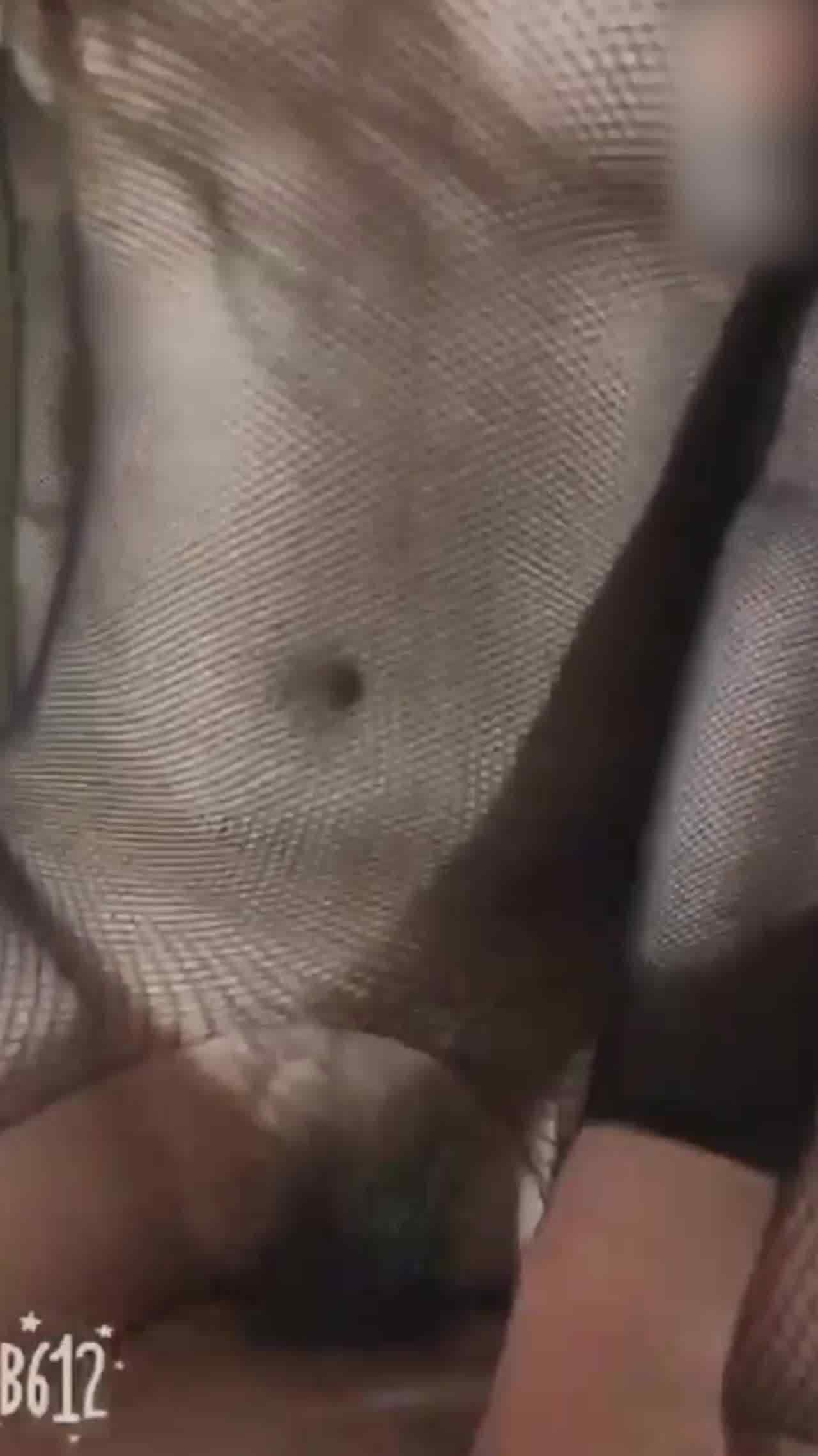  美女老师【敏敏】的私密生活与渣男分手后将床片曝光 的剧照5